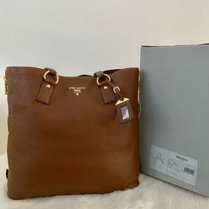 ❌SOLD❌𝗔𝗨𝗧𝗛𝗘𝗡𝗧𝗜𝗖 𝗣𝗥𝗔𝗗𝗔 𝗟𝗘𝗔𝗧𝗛𝗘𝗥 𝗘𝗫𝗣𝗔𝗡𝗗𝗔𝗕𝗟𝗘 𝗧𝗢𝗧𝗘